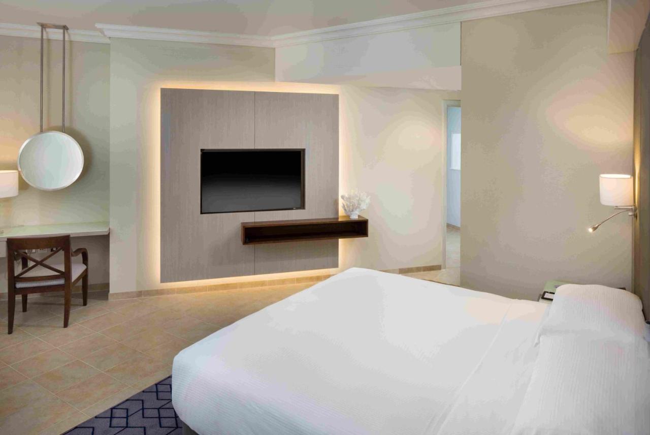 Rotana - 5*